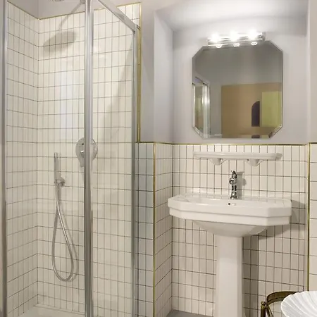 Casa Sironi 3*