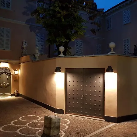 Casa Sironi ベッド・アンド・ブレックファスト 3*